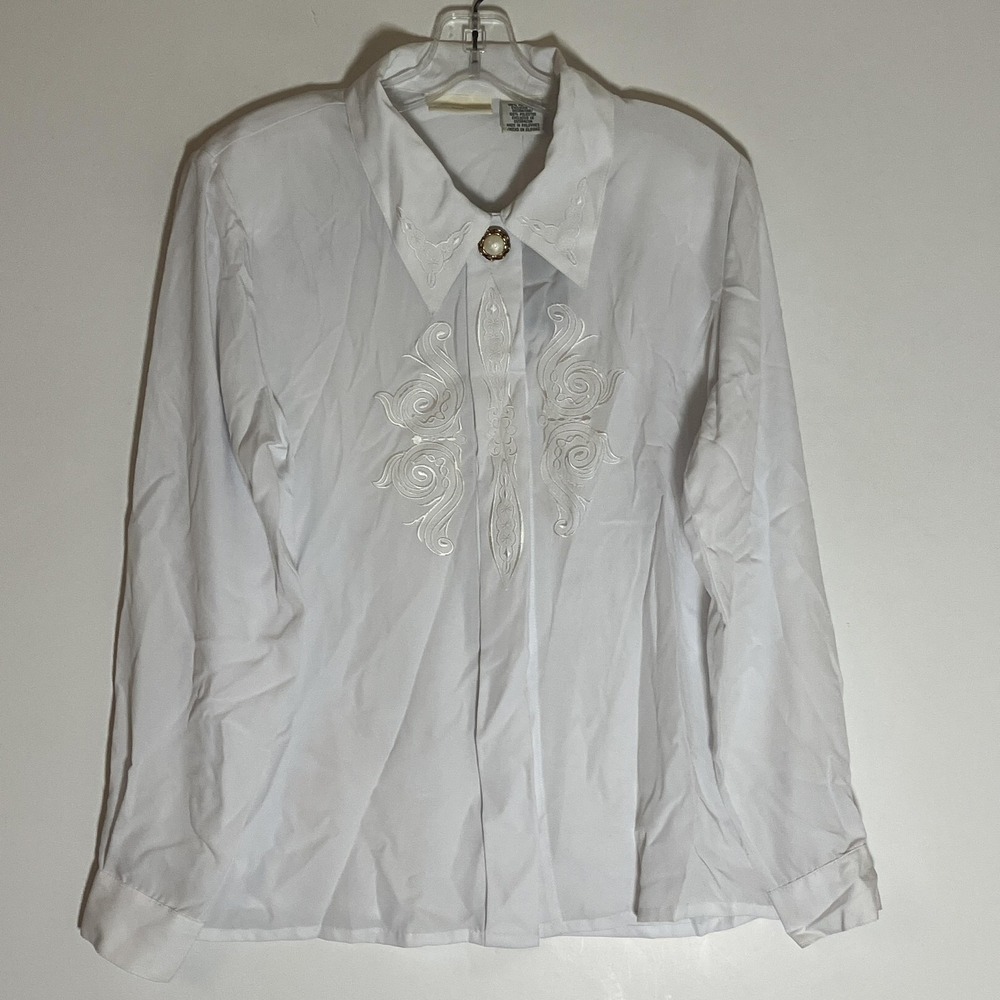 Jaclyn‎ Smith Shirt Womens 8 White Embroidered Pearl Button Long Sleeve Blouse